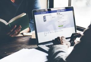Facebook профилът и душевното здраве