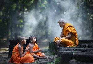 Защо хората си крещят?