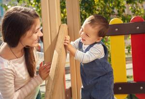 Да си тръгнем с хлапето от детската площадка без сълзи
