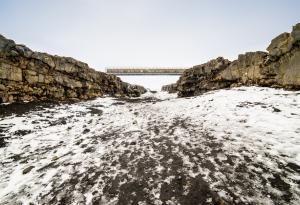 Тези скали маркират границата между два континента