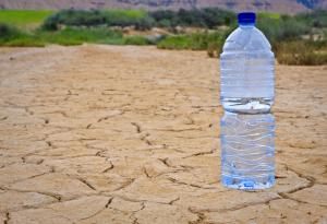 Умения за оцеляване: Как да си направим слънчев дестилатор за вода