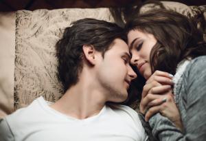 Този мъж казва, че не може „да си позволи“ своята съпруга. Причината за това е трогателна