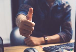 Това видео ще ви запознае с някои крайно неприлични жестове от целия свят