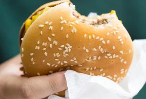 Защо хамбургерите от McDonald’s не се развалят?