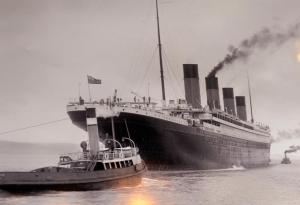 Гигантски суперорганизъм поглъща „Титаник”