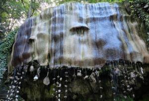 Този извор вкаменява всичко, до което се докосне