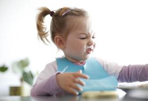 5 особености при хранене издават аутизма 