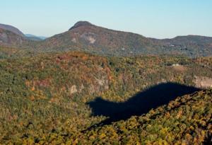 Сянката на "гигантската мечка" - един феномен, който се появява само 2 пъти в годината