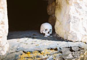 Мъж си иска парите обратно след неуспешен екзорсизъм