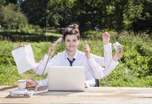 Популярният мит, че жените са по-добри в мултитаскинга, е разбит