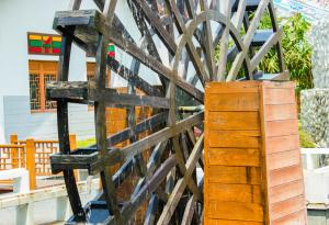 Видео: Мини ВЕЦ за вашата къща