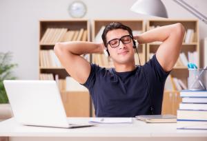 Фоновата музика пречи на работата