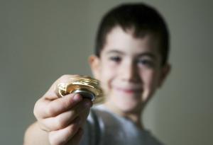 Видео: Най-дълго въртящият се домашен спинър