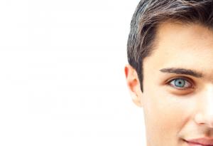 Сините очи са скорошна придобивка в човешката еволюция