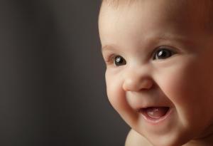 Бебетата категорично различават доброто от злото