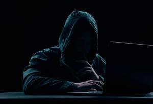 HBO предлага 250 хил. долара на хакера, откраднал данни за „Игра на тронове“