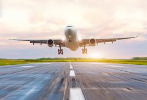 Видео: Самолетни катастрофи, разминали се на косъм