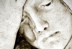 Не „губим“ майките си – реалността е доста по-сурова