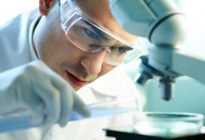 Нанотехнология учи тялото да се бори с ракови клетки