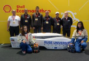 Български студенти представиха автомобила на бъдещето