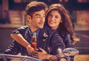 Coca-Cola представи своята нова визуална идентичност в България