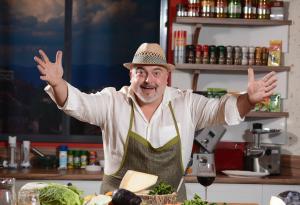 Ути Бъчваров навършва 20 години в национален ефир