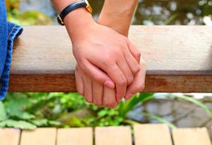 Как учените предвиждат развитието на връзката ви