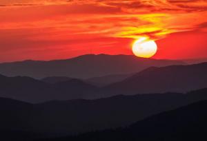 Как да се ориентираме за часа само по Слънцето