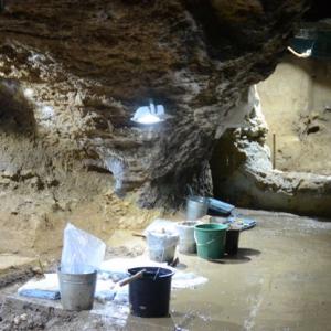Древни кости от пещерата Бачо Киро са най-старото доказателство за Хомо сапиенс в Европа