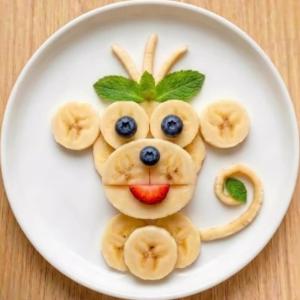 Животни от плодове в чинията