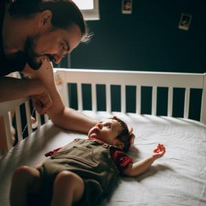 Ами ако бебето се разплаче: най-големите страхове на таткото