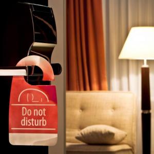 Не влизай, чистя!