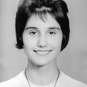 Петя Дубарова – птицата, която остана завинаги на 17