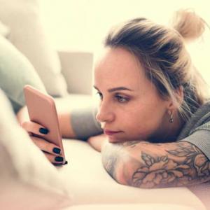 Интелигентни татуировки вместо мобилни телефони?