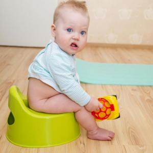 Не слагайте детето на гърне, преди да е навършило година и половина - две