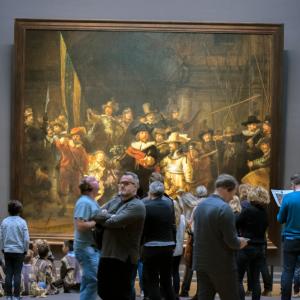 Разглеждането на оригинални произведения на изкуството доказано намалява стреса