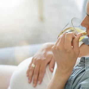Полезен ли е билковият чай по време на бременност