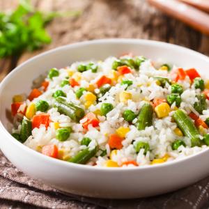 Обикновена рецепта за необикновен ориз със зеленчуци