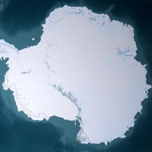 Белгийска експедиция откри в Антарктида 7,6-килограмов метеорит
