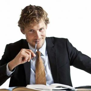 Как да се справим с всезнайкото в офиса