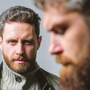 7 ситуации, в които всеки сваля маските си и можете да го опознаете