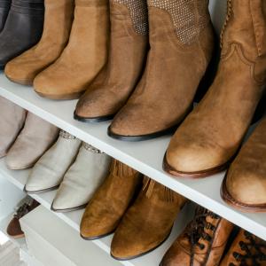 Виц: И защо моята Писана си е купила два чифта ботушки?