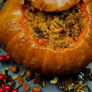 Гапама – арменска пълнена тиква с ориз, сушени плодове и мед