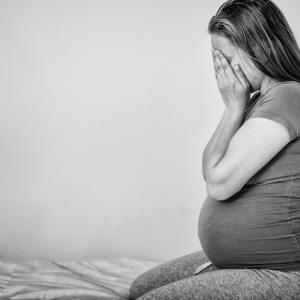Предродилната депресия може да допринесе за сърдечни болести след раждане
