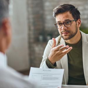 Виц: Защо искате да работите в нашата фирма?