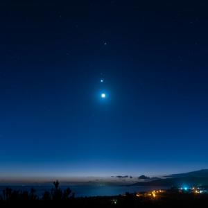 Утре вечер Венера и Луната ще се наблюдават редом в небето 