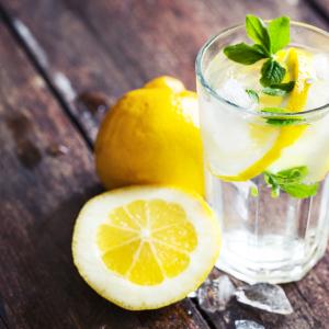 Учени: Не пийте вода с лимон