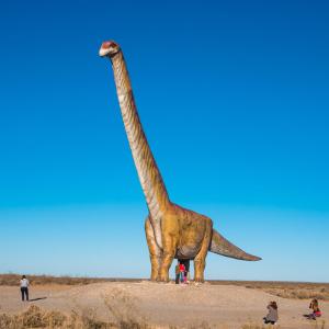 Кое е най-голямото животно, което някога е ходило по Земята?