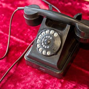 Виц: Русия. Звъни телефонът в КГБ