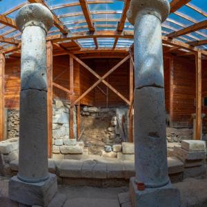 Тракийският храмов комплекс в село Старосел – най-големият царски комплекс с мавзолей, открит досега